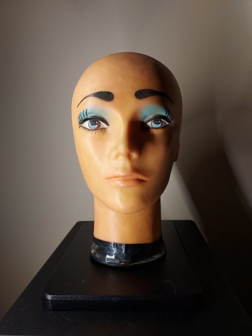 VINTAGE 60's Vinyl Mannequin Head With Metal Mounting Table Clamp